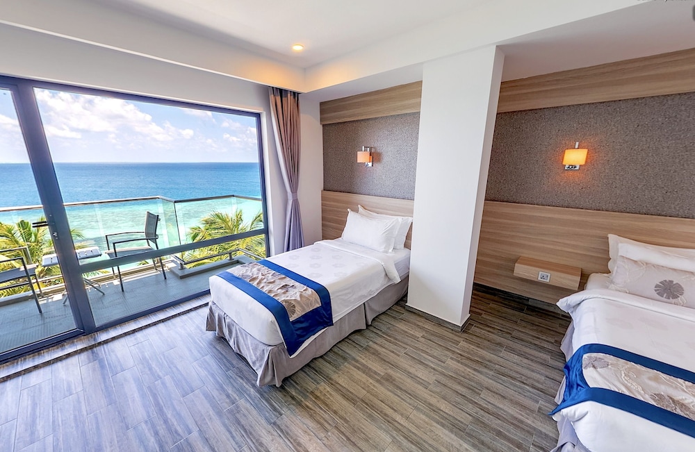 Kaani Grand Seaview 24/63