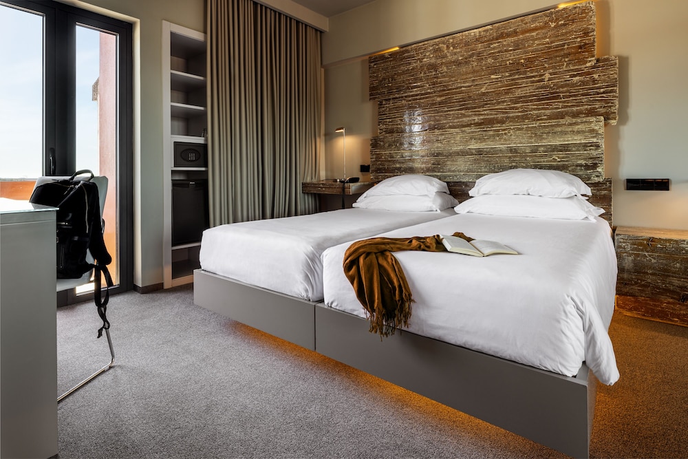 Vitoria Stone Hotel 10/58