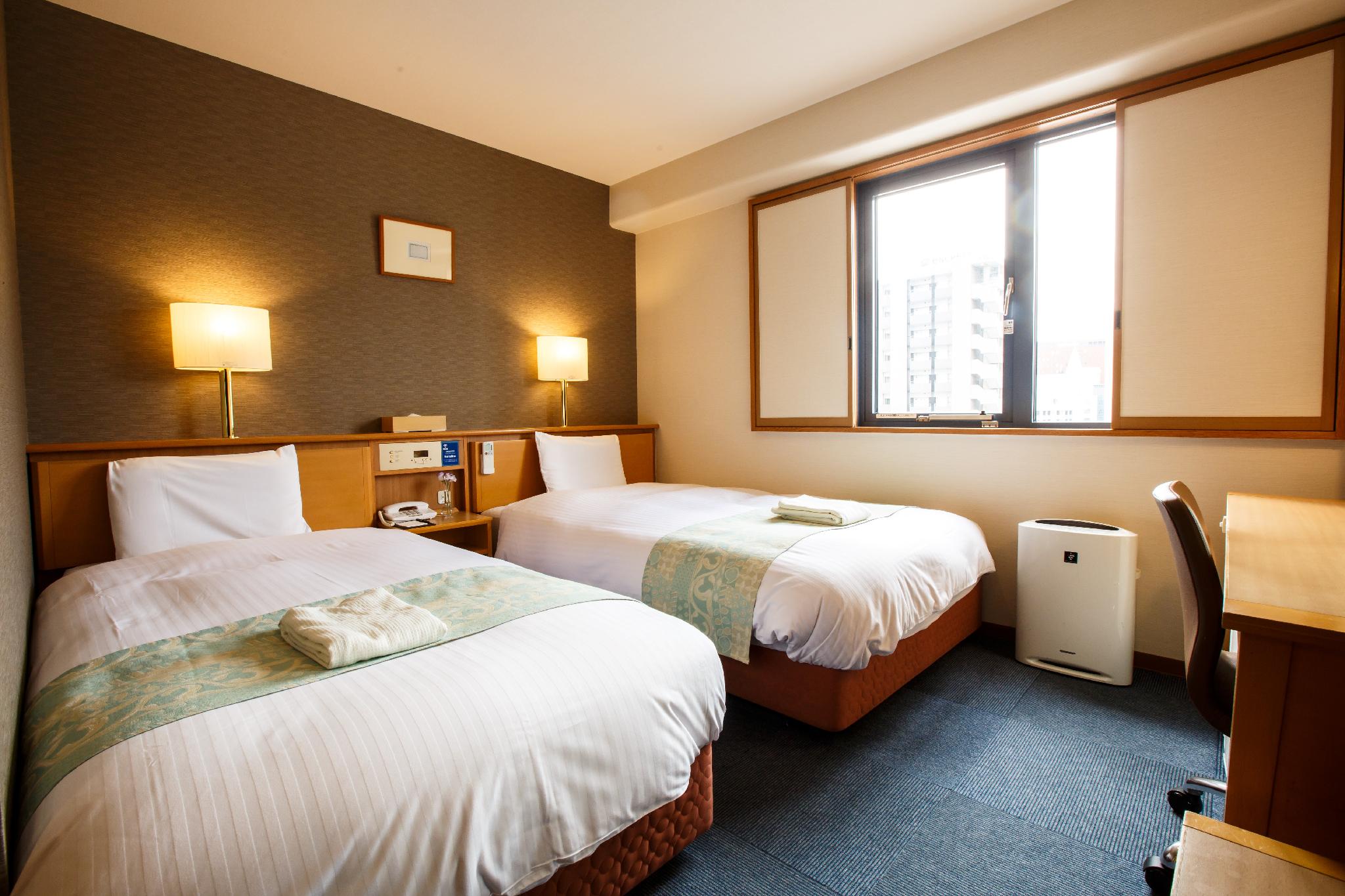 Semi Room, 2 Semi Double Beds