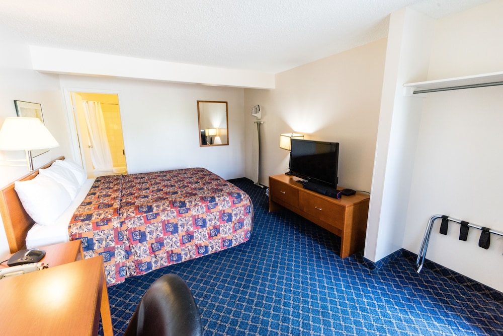 Superlodge Canada Lethbridge 7/31