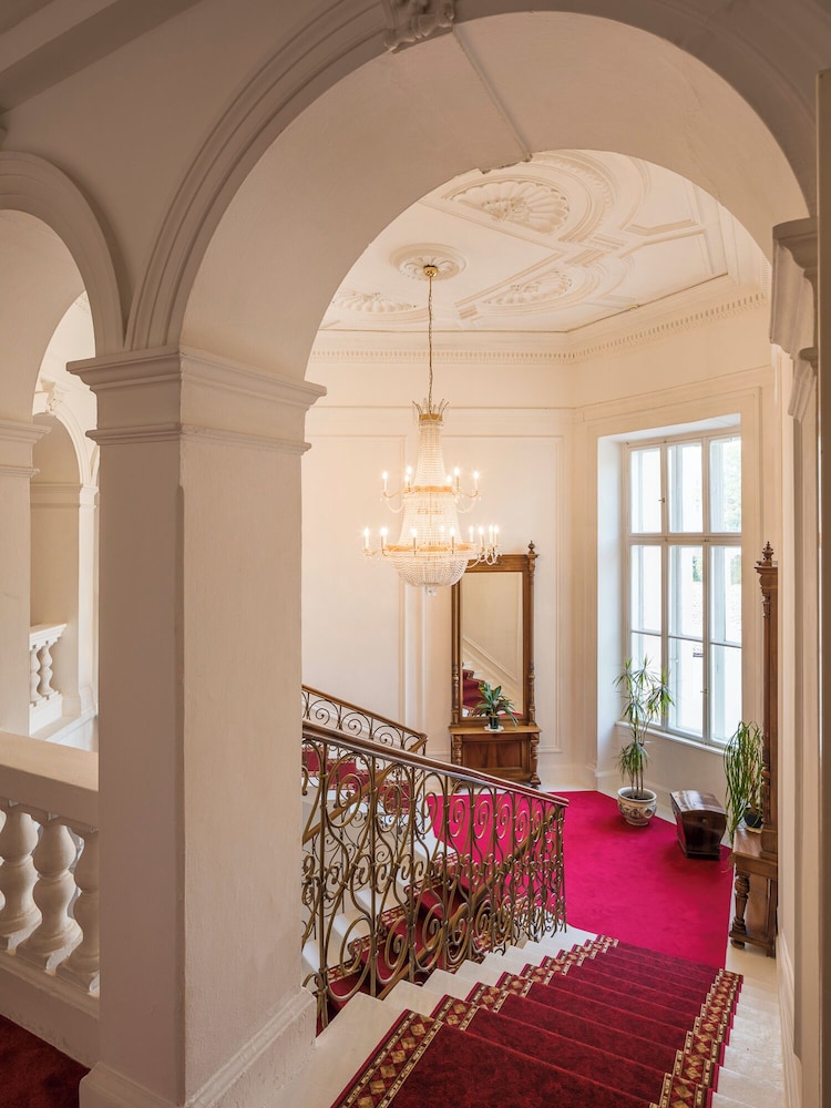 GRAND HOTEL BELLEVUE 28/50