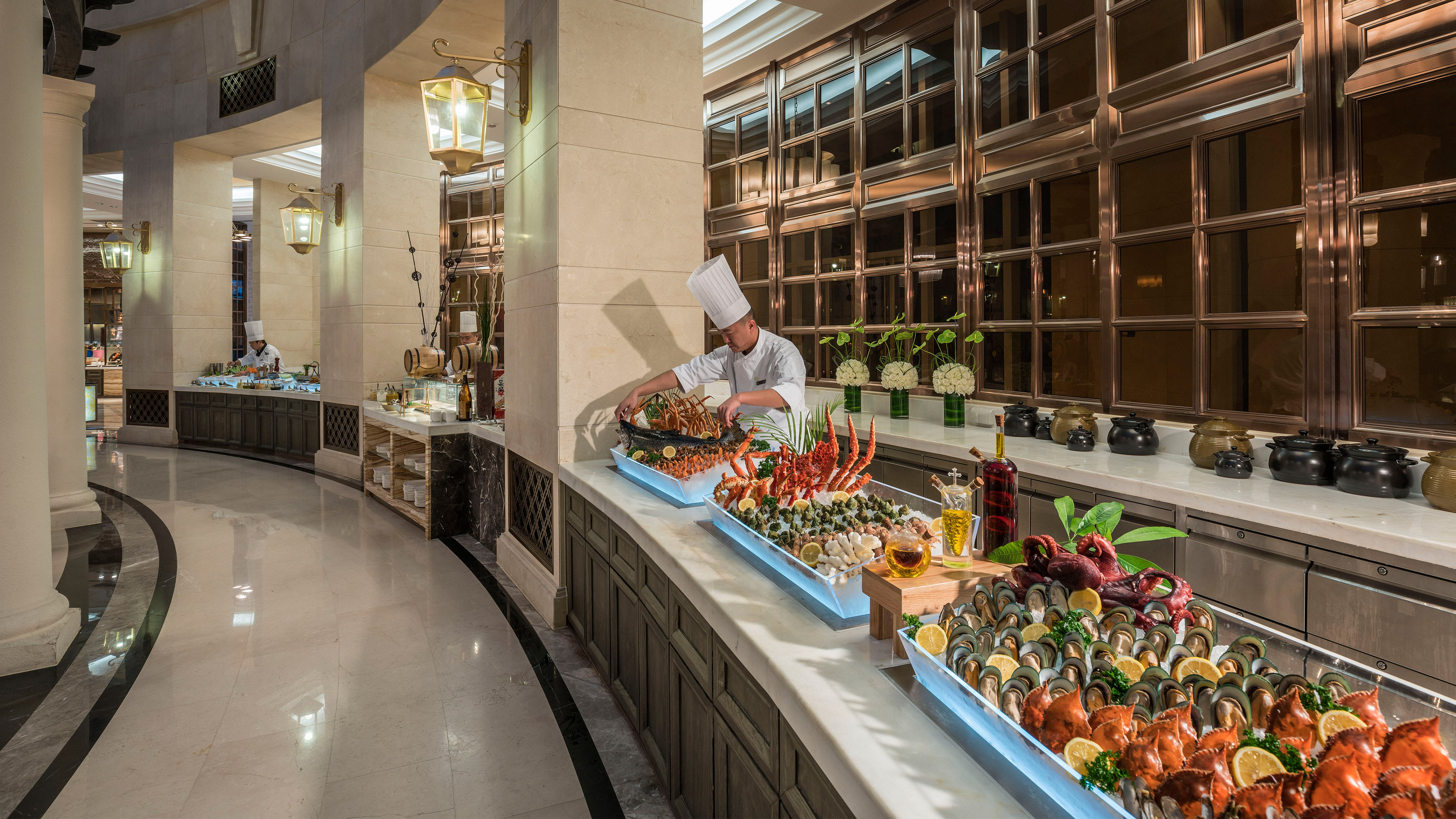 Intercontinental Wuhan 4/50