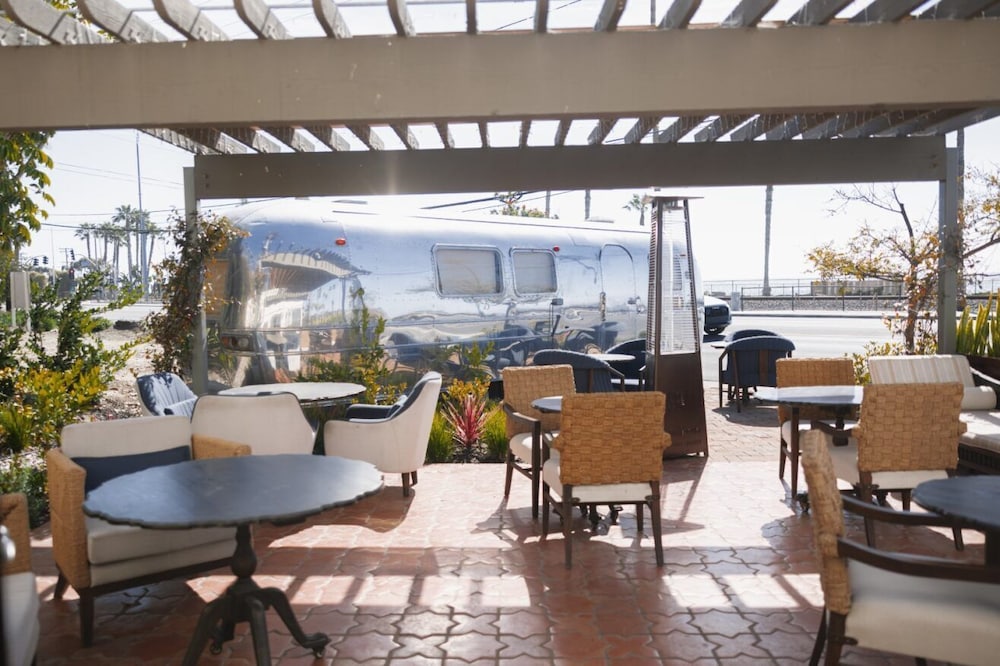 Capistrano Seaside Inn 34/50