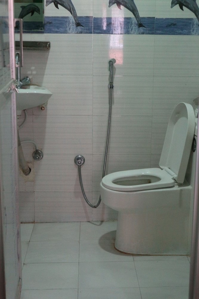 DELUXE, DOUBLE BED, CITY VIEW