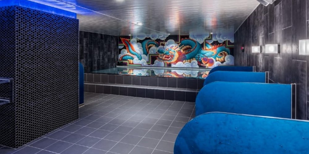 Hotel Plumm 54/61