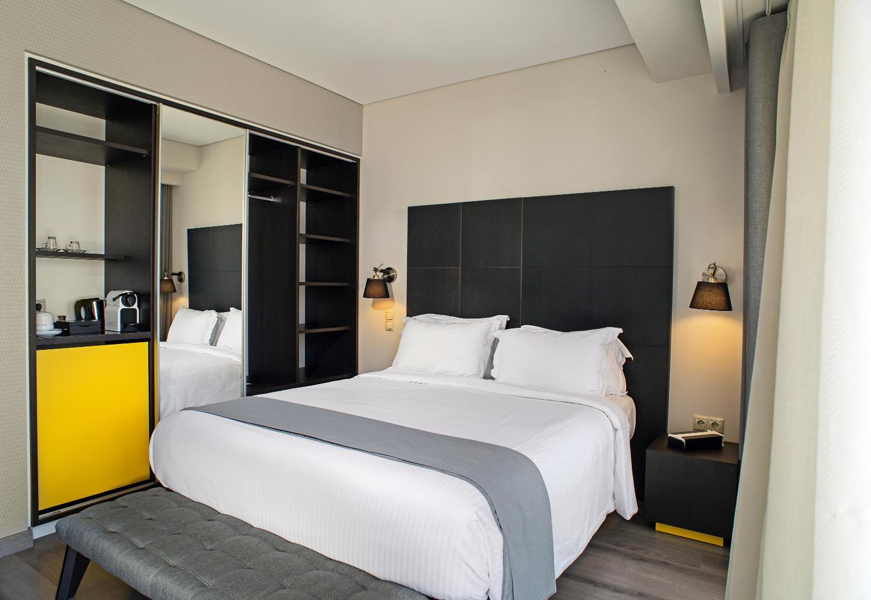 غرفة ديلوكس بسرير مزدوج بشرفة، Lozenge Hotel 4/10