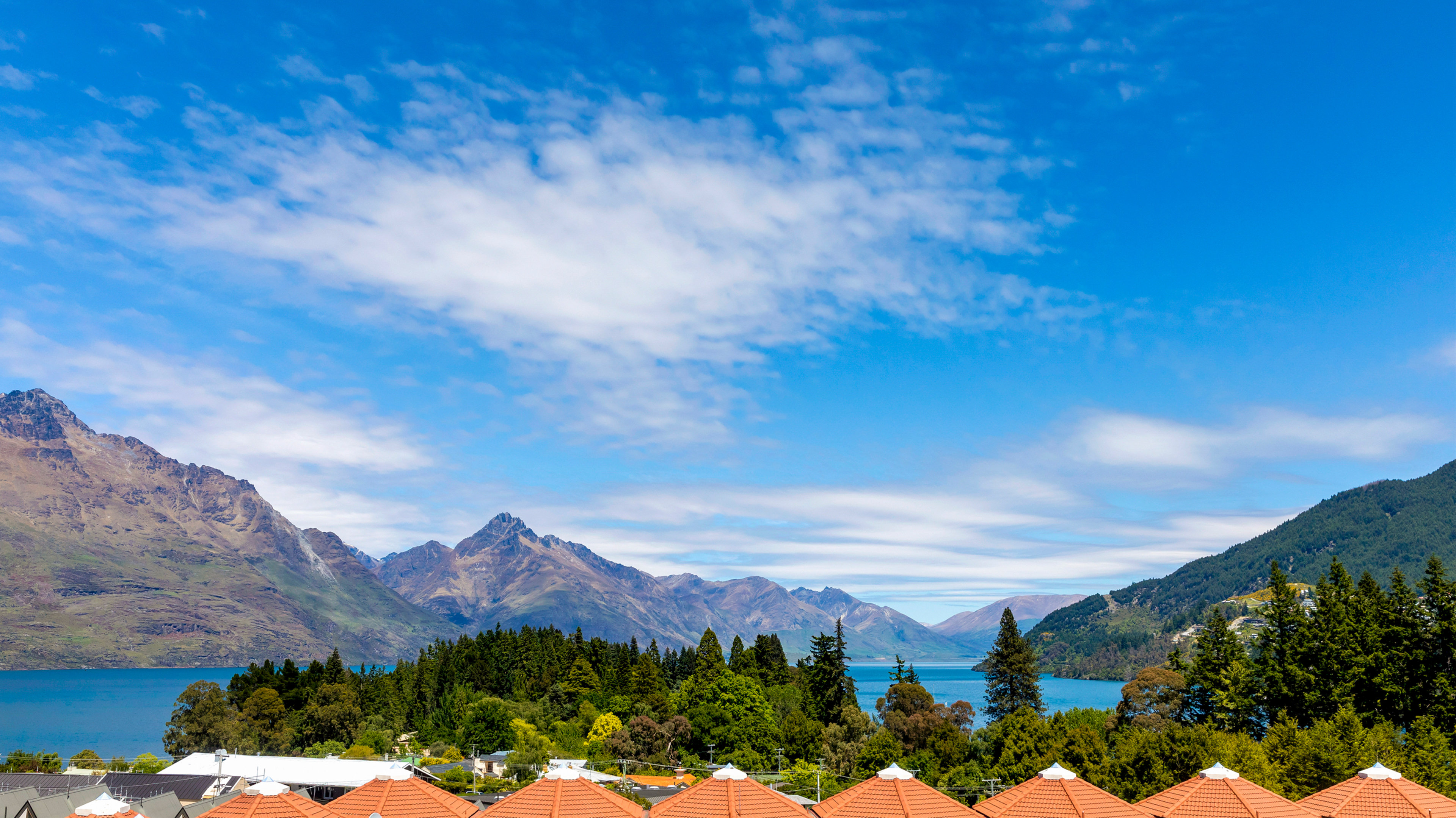 Holiday Inn Express And Suites Queenstown 74/79