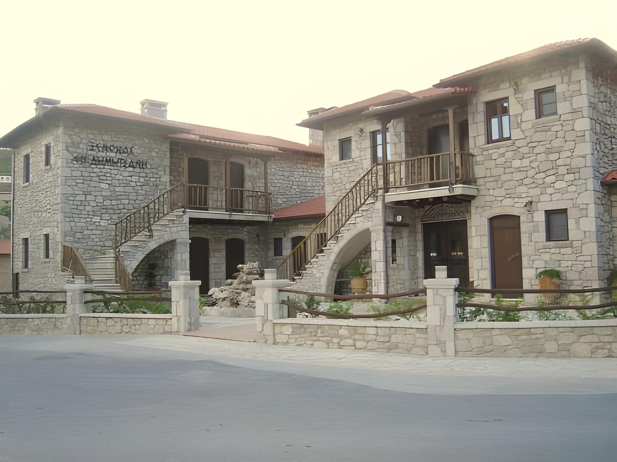 En Dimitsani 2/29