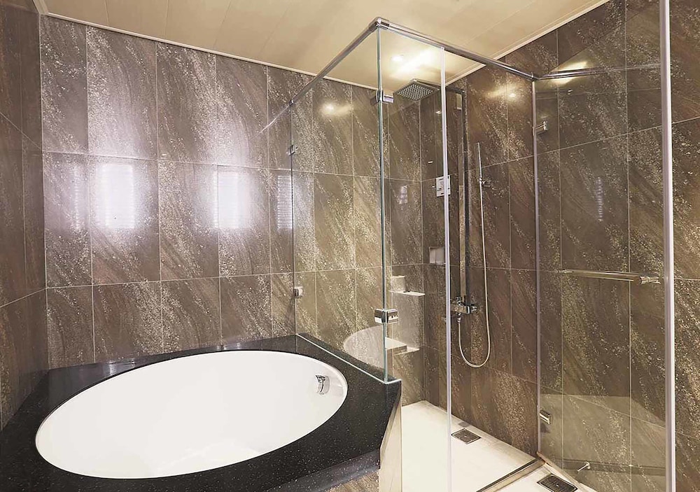 Royal Group Hotel Minghua Branch 26/43