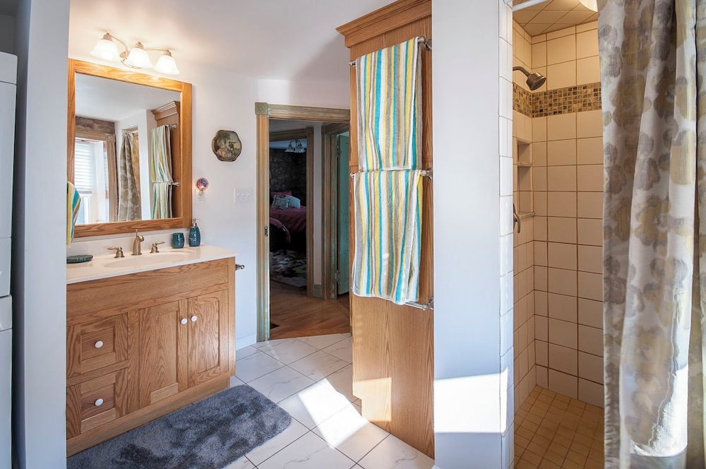 Frush Farm Bed & Breakfast 6/48
