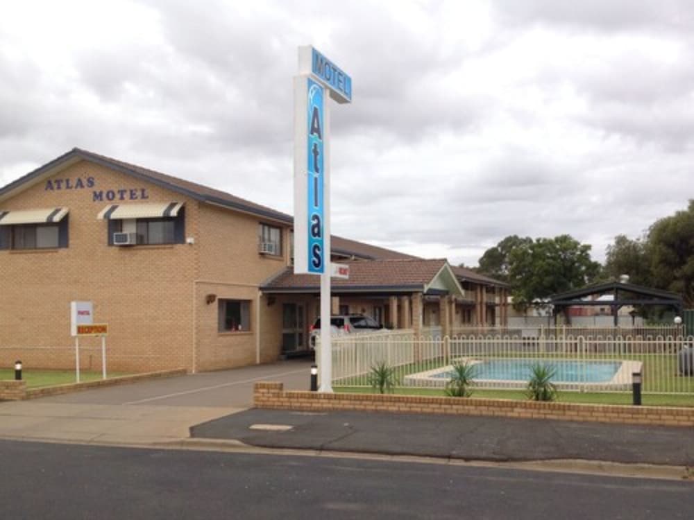 ATLAS MOTEL 1/23