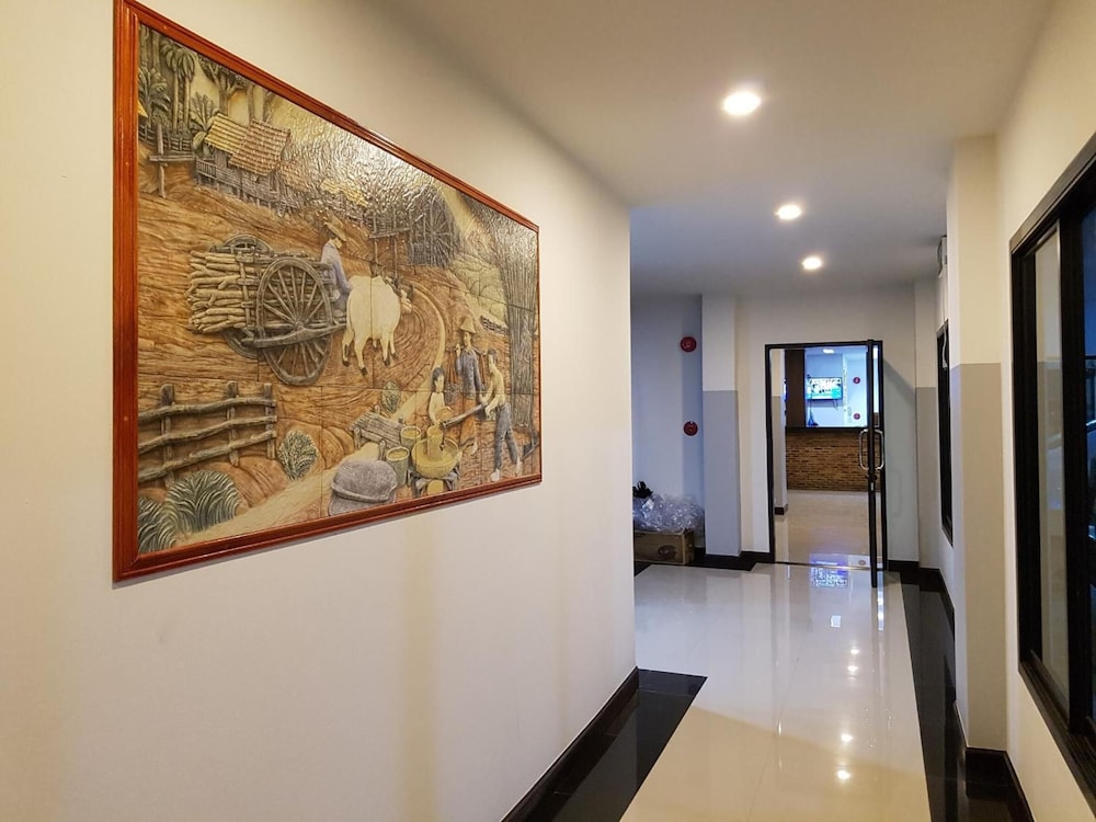 Chorlada Lanna Hotel 12/48