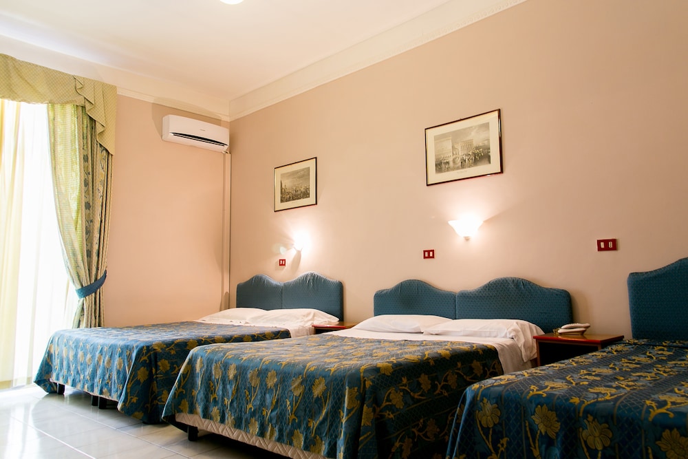 Hotel Altavilla 9 11/51