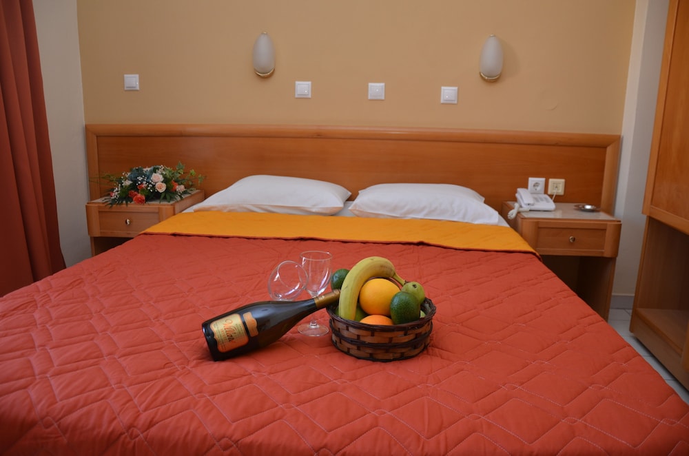 Marine Congo Hotel 24/42