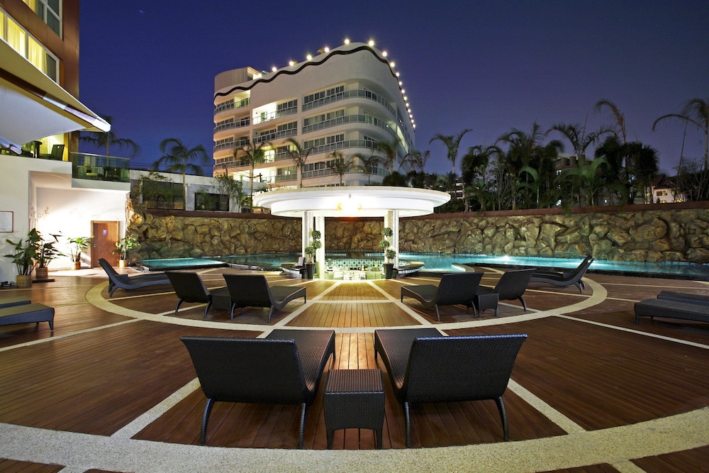Centara Nova Hotel Pattaya 6/60