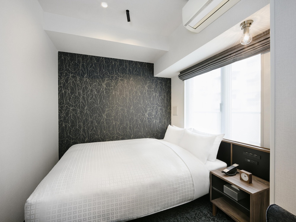 RESIDENTIAL, DOUBLE BED