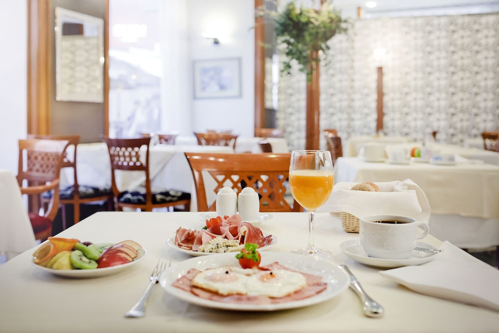 Hotel Dubrovnik 50/60