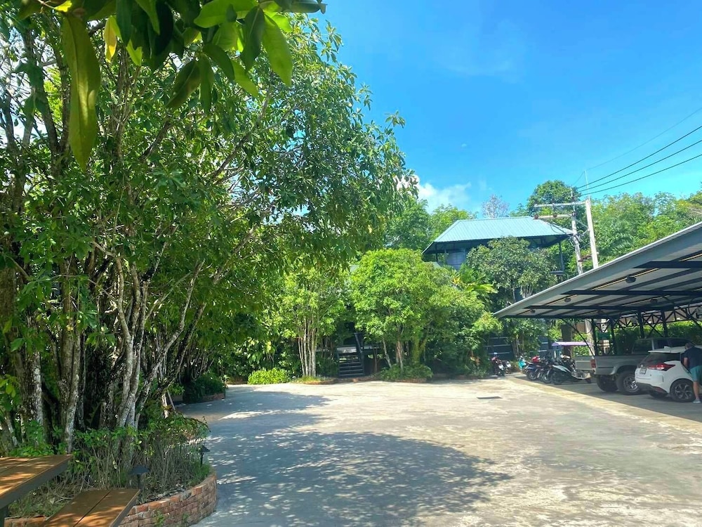 Loy Chalet 25/36
