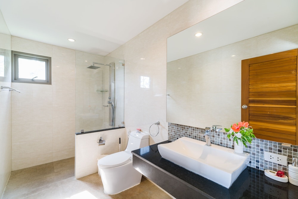Tropical Sea View Residence 59/60