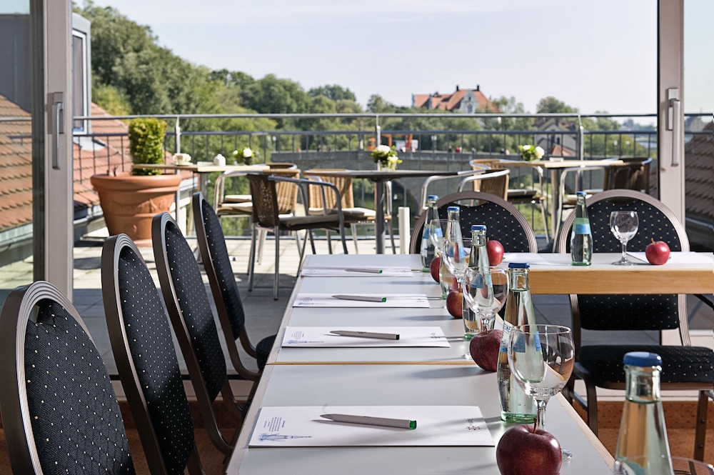 Sorat Insel-Hotel Regensburg 33/50