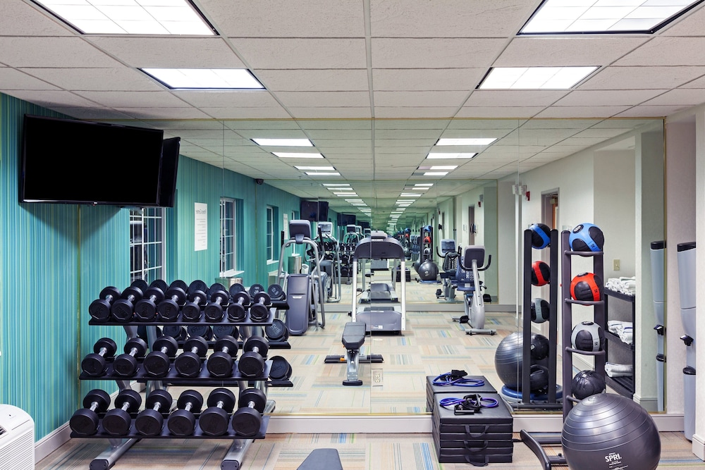 Holiday Inn Express Hotel Suites Jenks 40/72