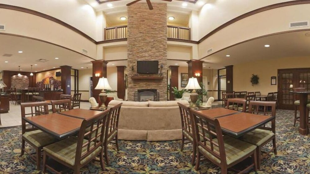 Staybridge Suites Lafayette Airport 48/63