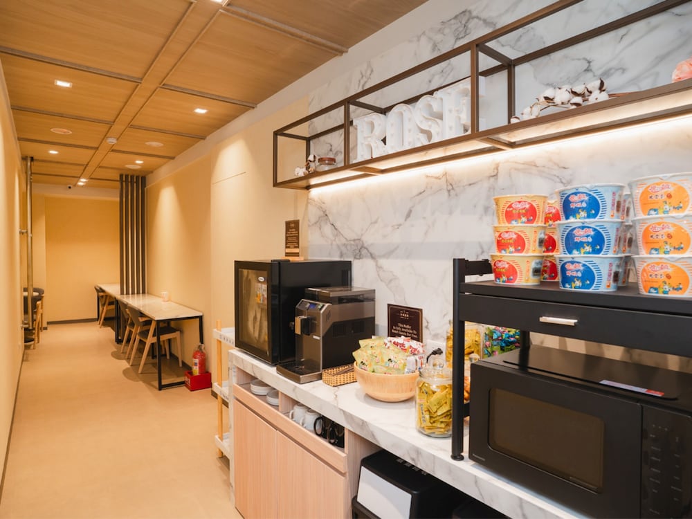 Royal Rose Hotel Zhongshan 29/44