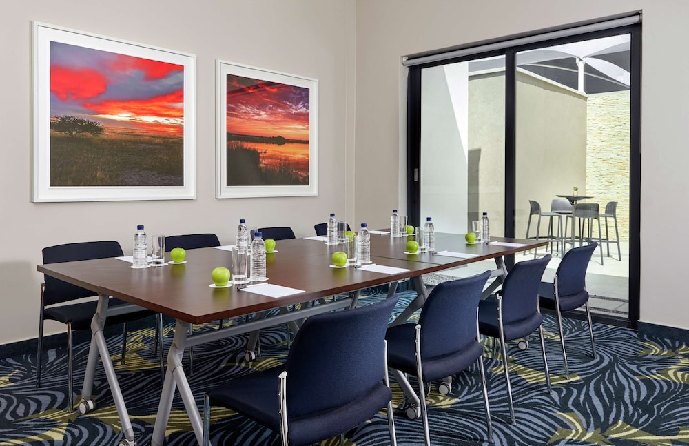 Hilton Garden Inn Gaborone, Botswana 50/56
