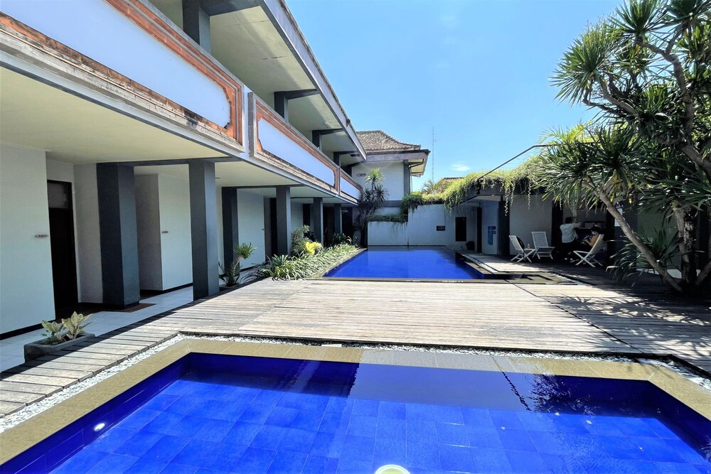 The Yani Hotel 48/57