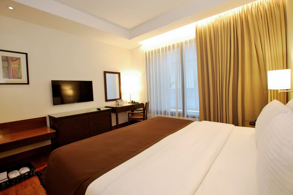 غرفة ديلوكس بسرير كينج، City Garden Grand Hotel 7/10
