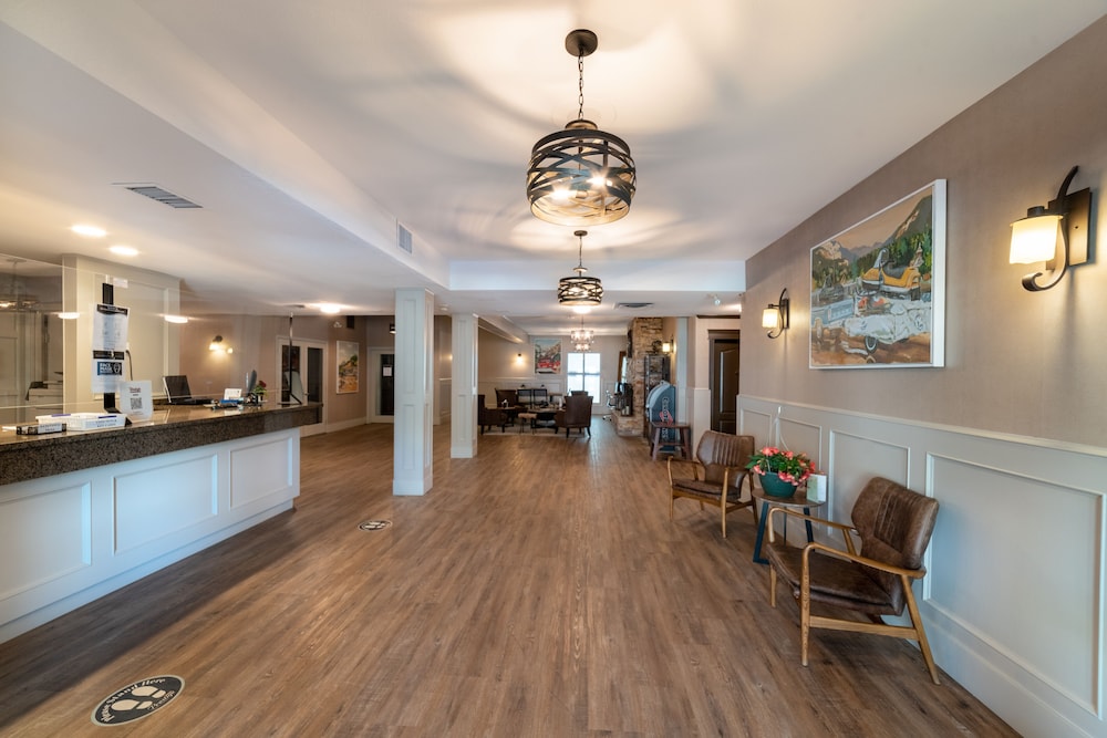 Prestige Inn Golden 12/67