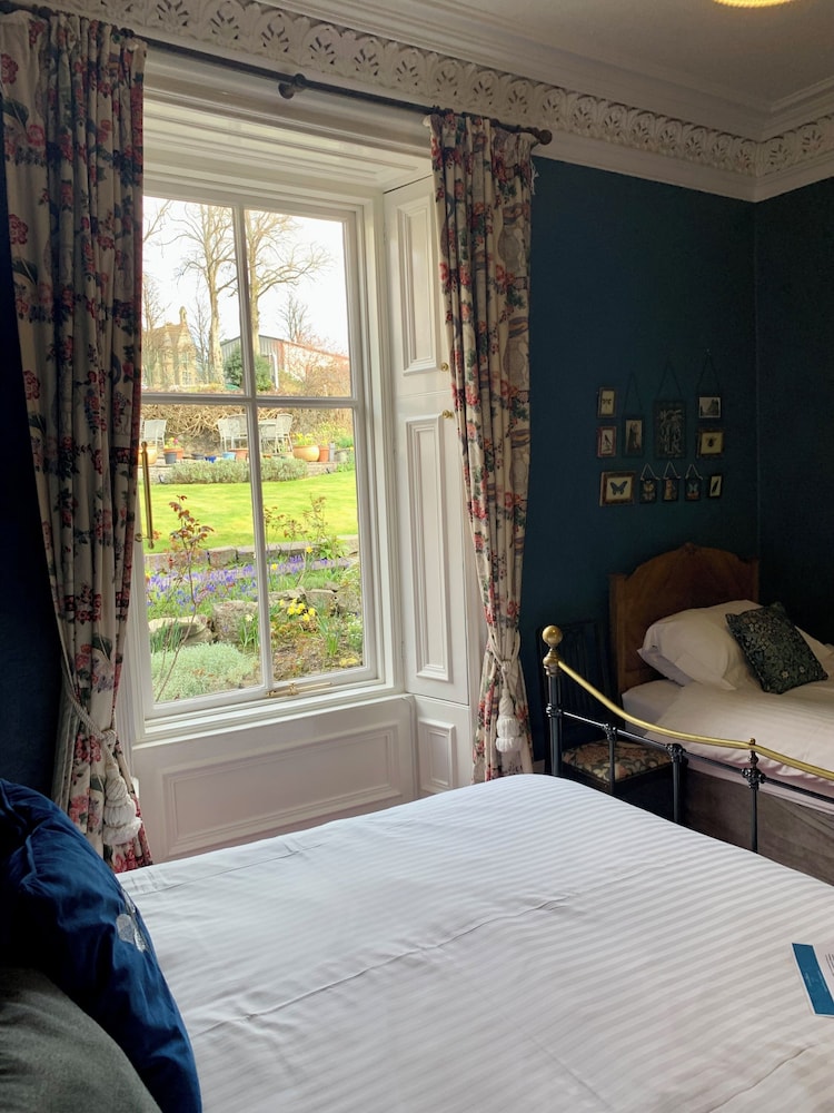 Leven House 13/46