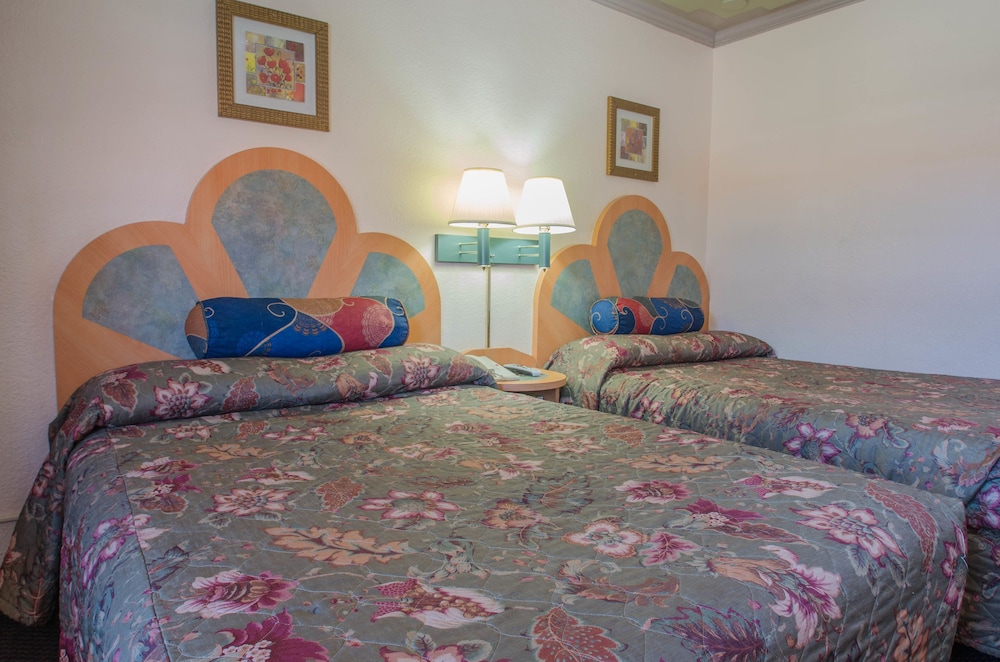 Economy Inn 27/58