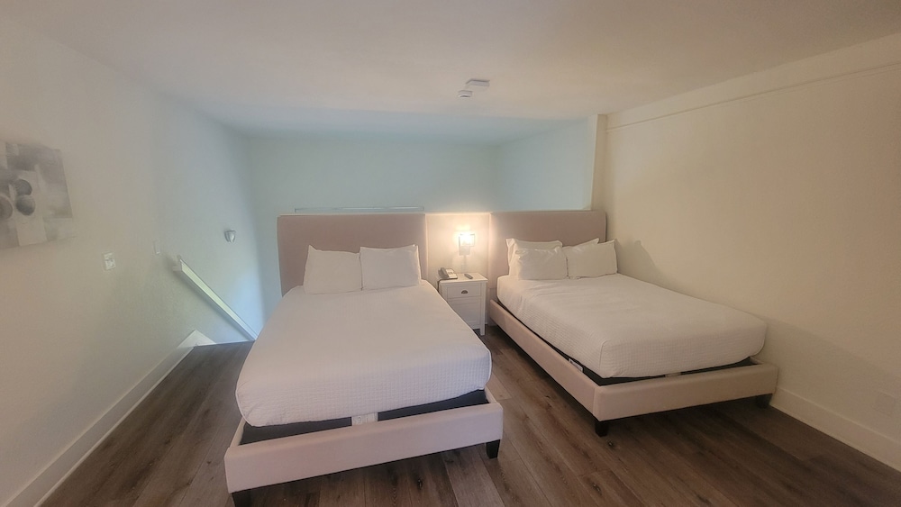 Premier, Villa, 2 Double Beds, Golf Course View, Sofa