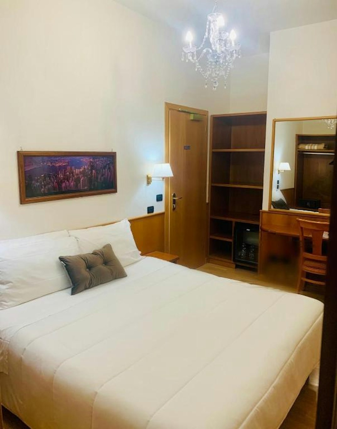Cassia Hotel 5/34