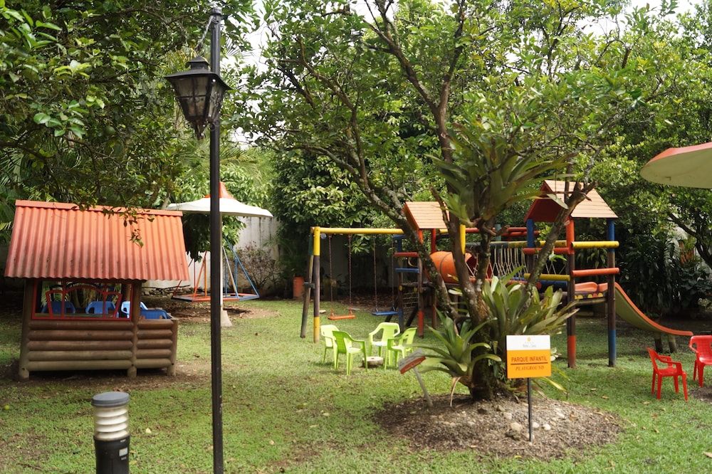 Hotel Del Llano 4/64
