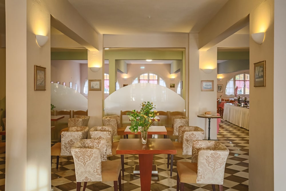 Opera Blue Hotel Gouvia - Across Hotels & Resorts 51/65