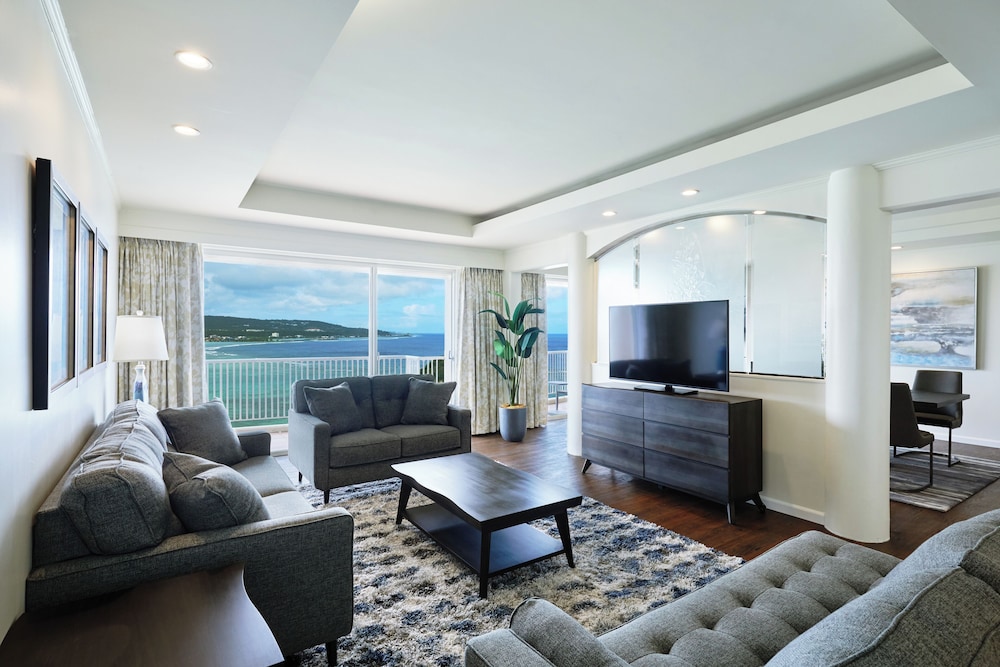Hoshino Resorts RISONARE Guam 40/62