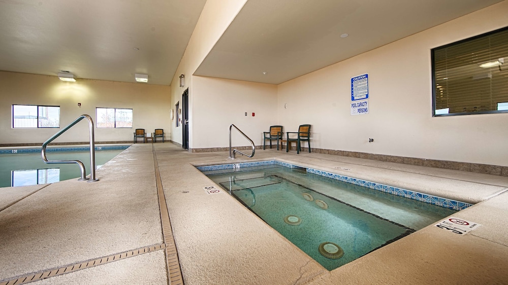 Best Western Territorial Inn & Suites 4/13