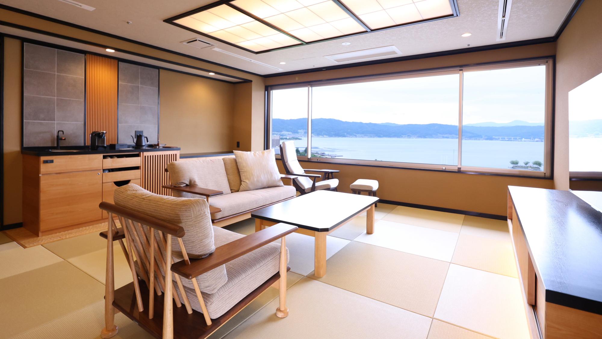 Semi Room, Lake View, Night View, Top Floor