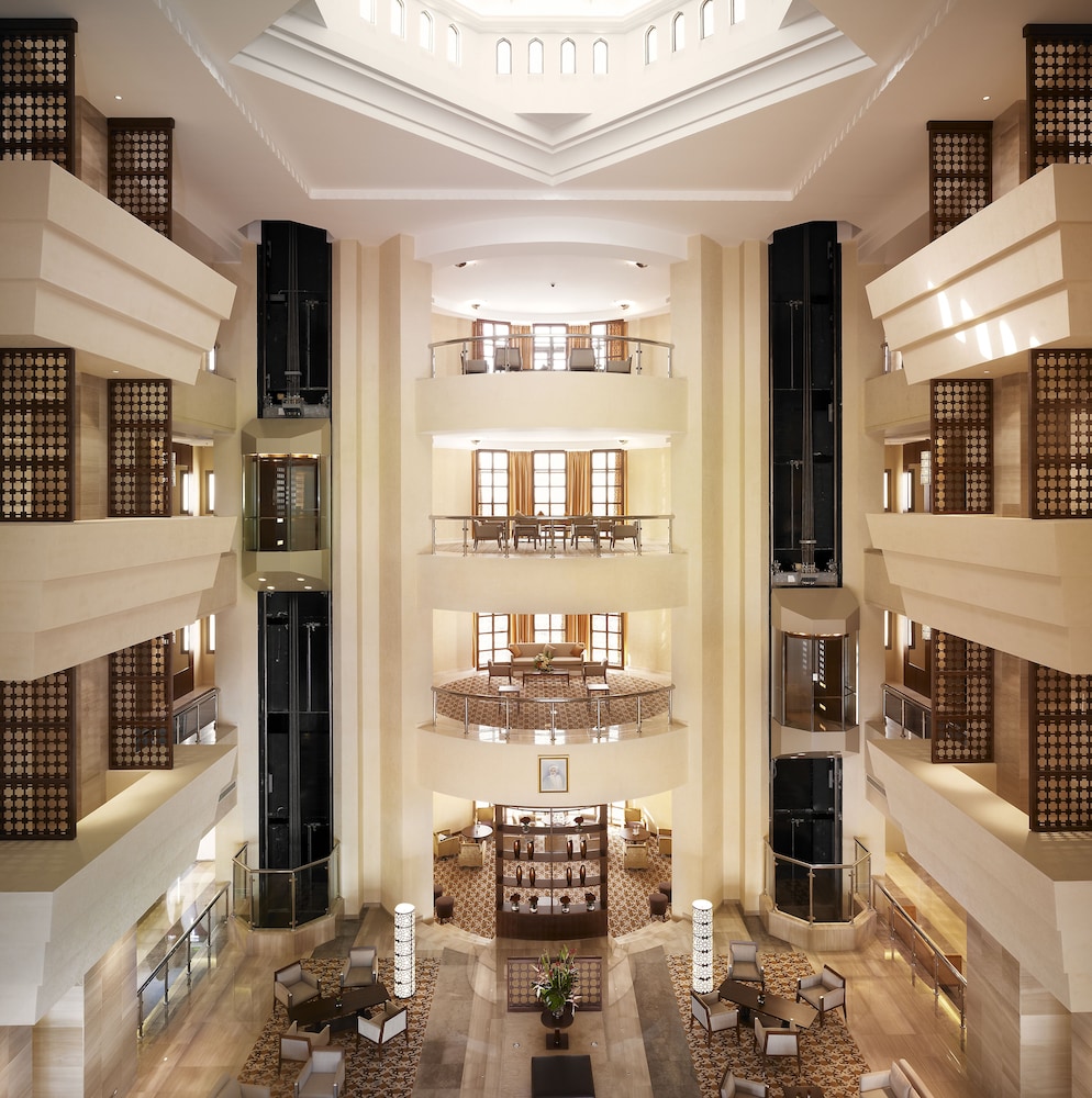 Crowne Plaza Sohar 56/81