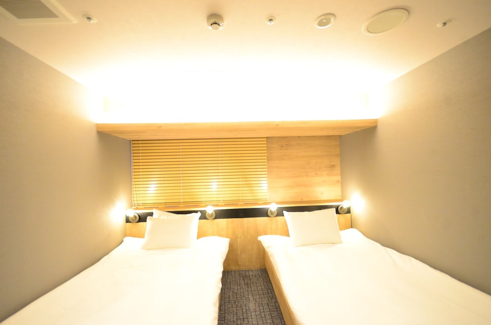 PREMIUM, TWIN BEDS