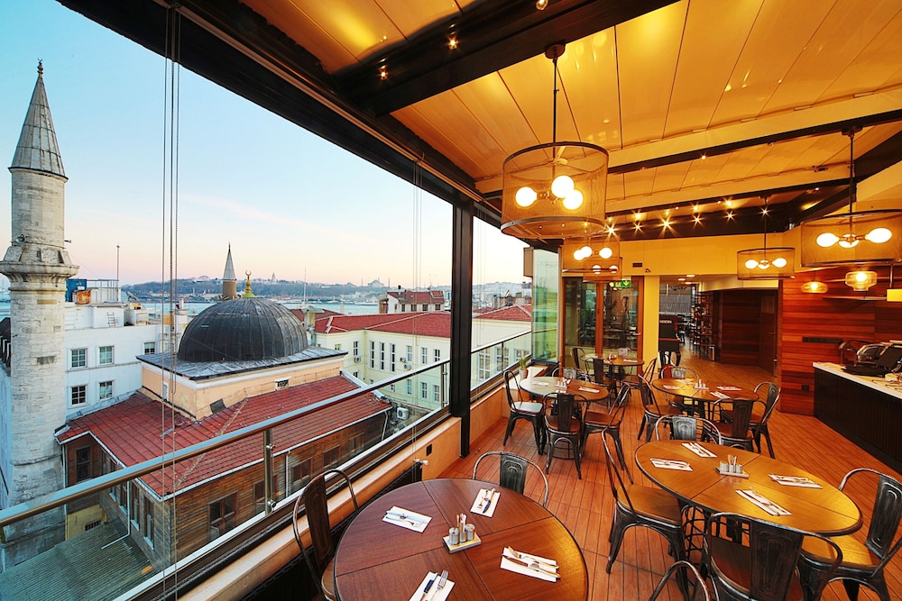 Ada Karakoy Hotel 53/60