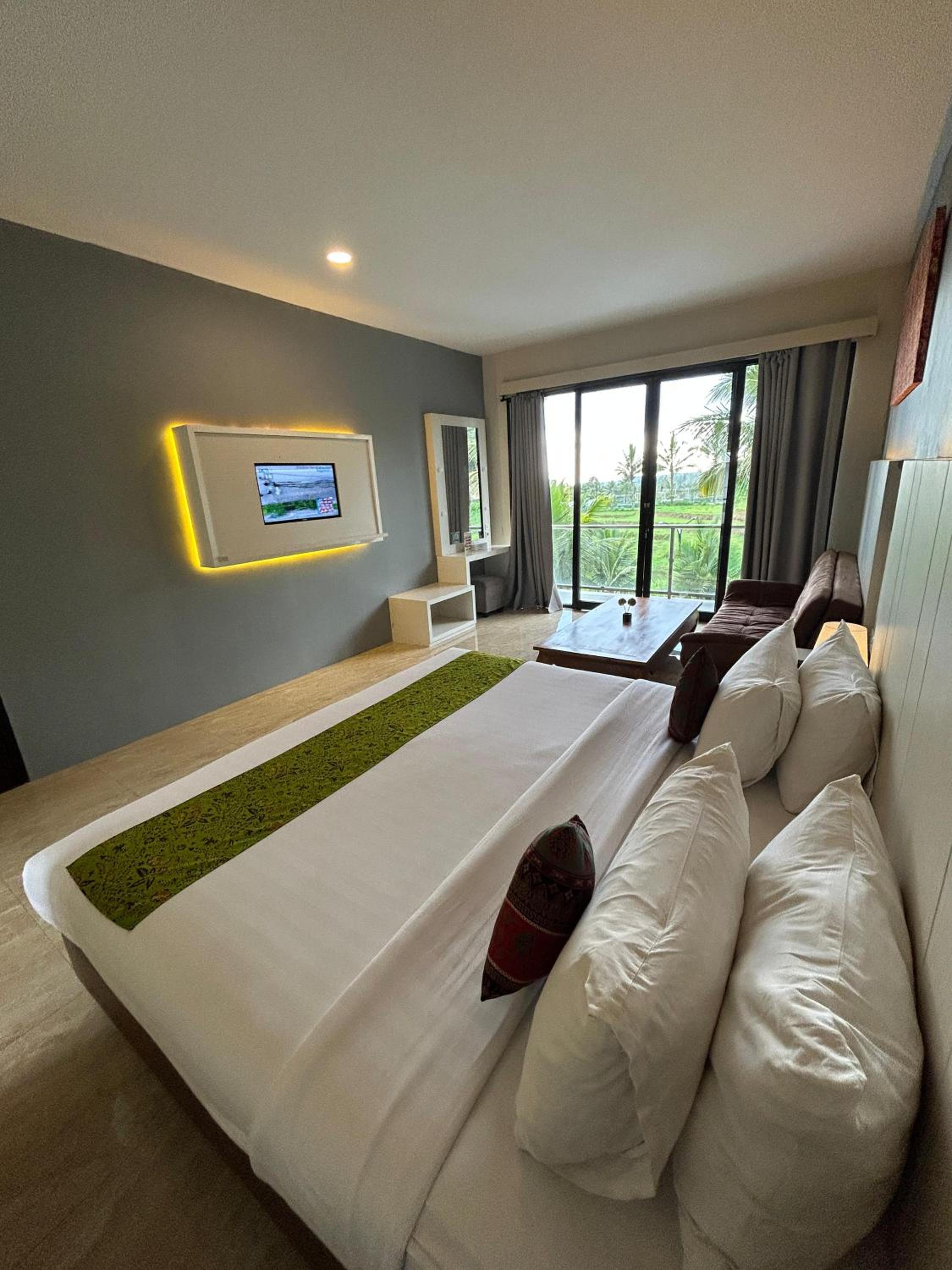 جناح بسرير كينج بإطلالة على المسبح، Grand Harvest Resort and Villas 5/10