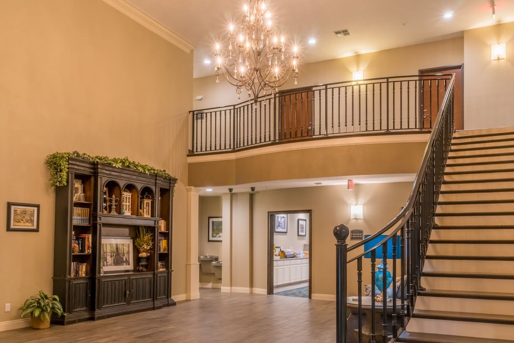 Heritage Place Hotel & Suites 10/48