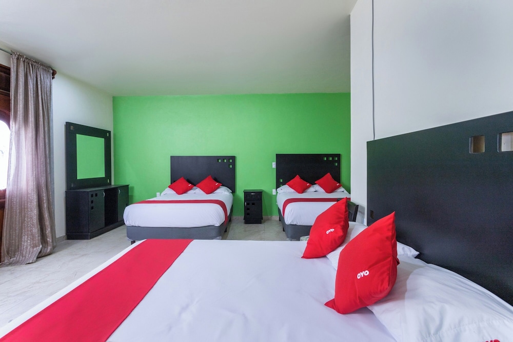 Capital O Hotel Emperadores Inn, Atlixco 7/25