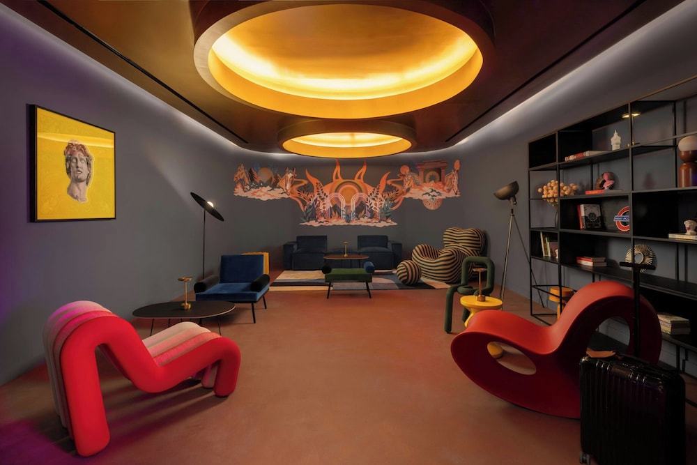 Moxy London Piccadilly Circus 39/47