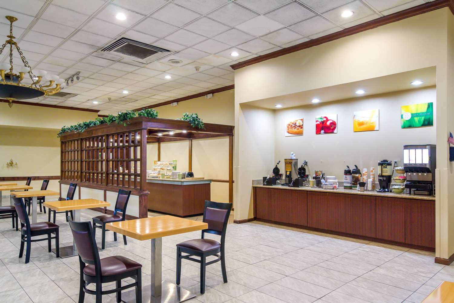 Stayable Suites Jacksonville West 28/45