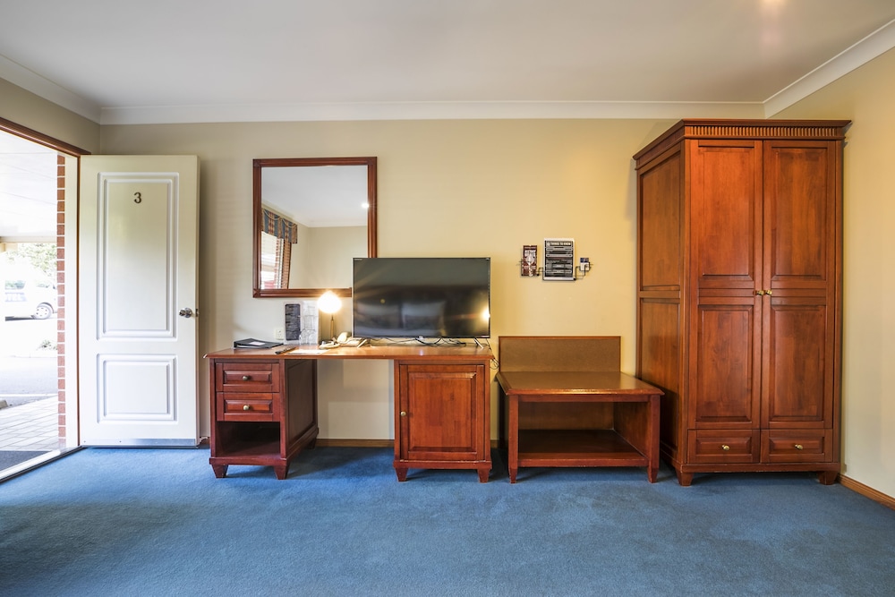 Nightcap at Federal Hotel Toowoomba 11/62