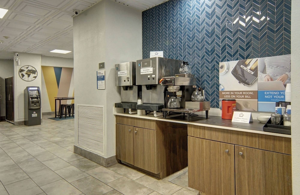 Motel6 Mesquite, TX – Town East 9/42